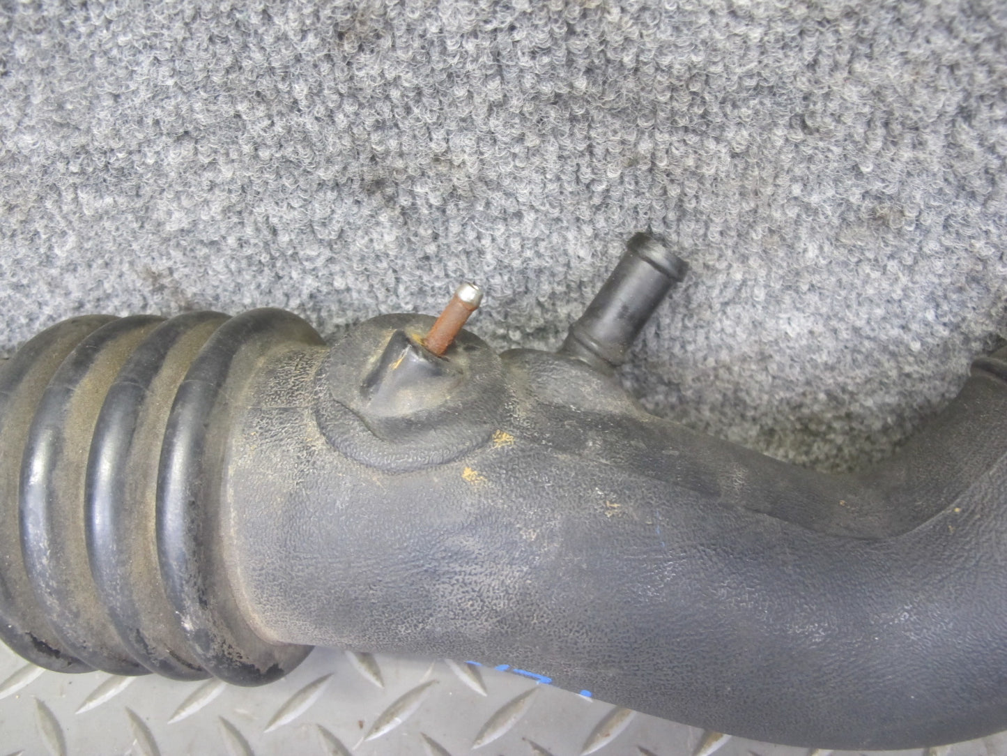 90-96 Nissan Z32 300ZX NON Turbo Left & Right Air Intake Duct Tube Pipe OEM