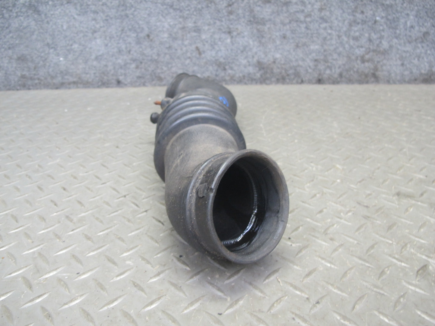 90-96 Nissan Z32 300ZX NON Turbo Left & Right Air Intake Duct Tube Pipe OEM