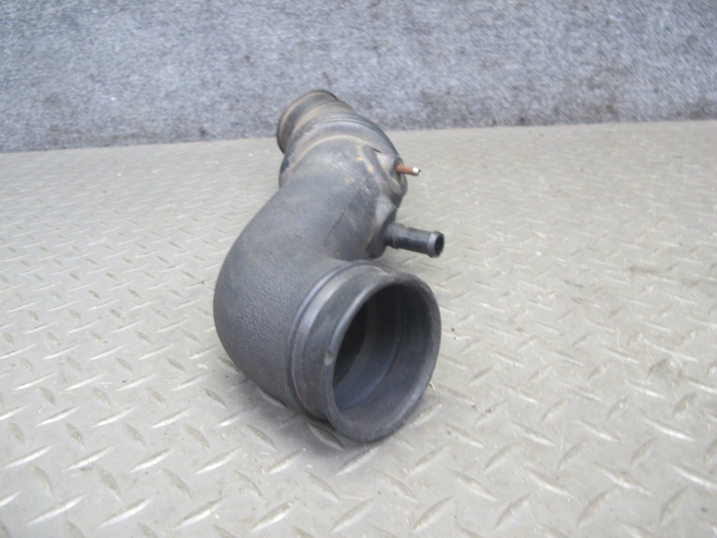 90-96 Nissan Z32 300ZX NON Turbo Left & Right Air Intake Duct Tube Pipe OEM