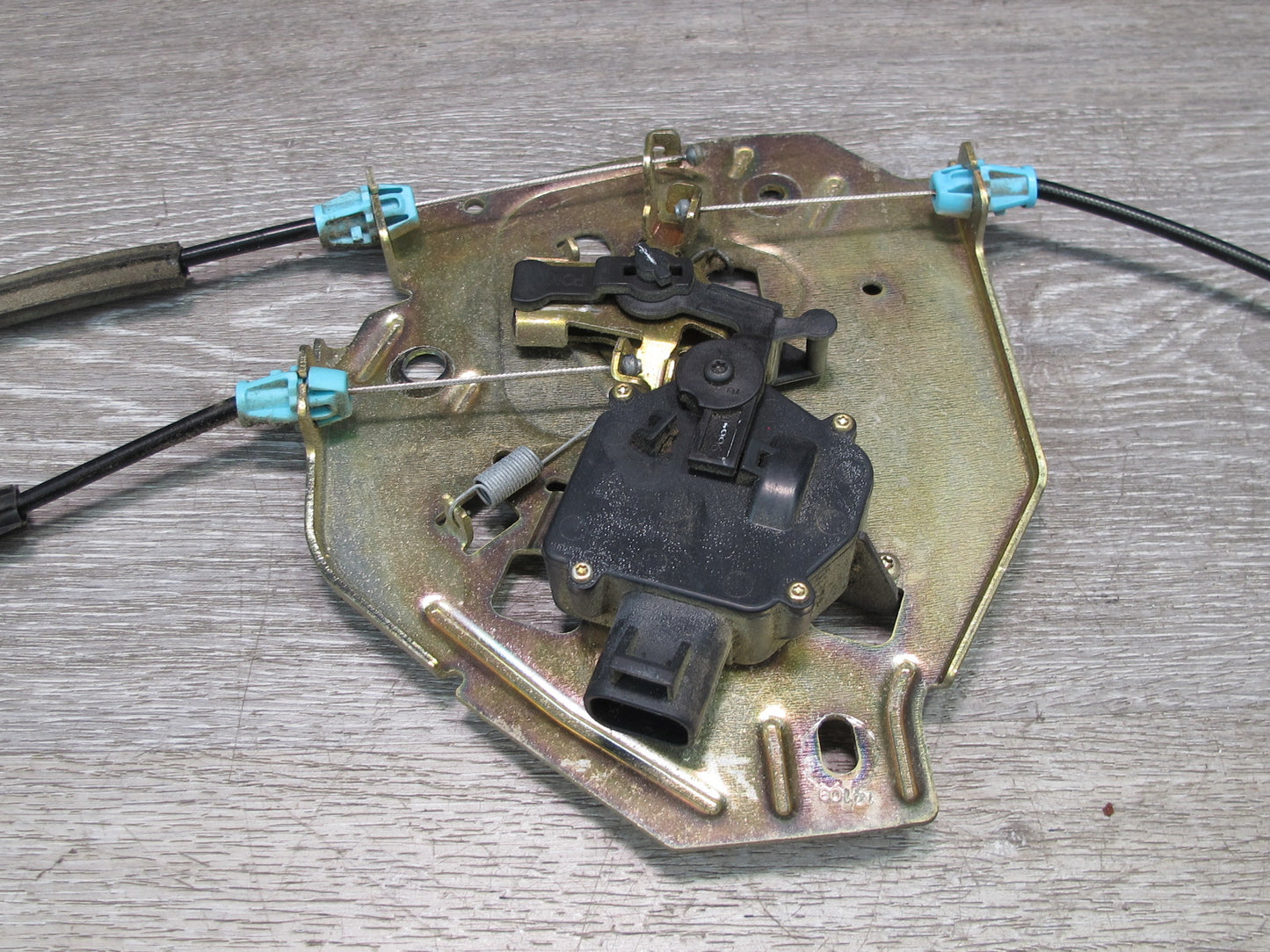 2003-2009 Hummer H2 Rear Trunk Lid Tailgate Liftgate Trunk Lock Latch Set