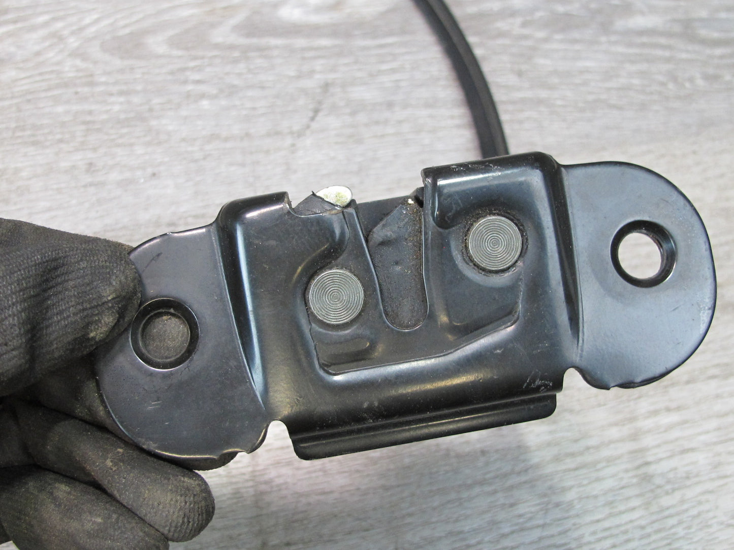 2003-2009 Hummer H2 Rear Trunk Lid Tailgate Liftgate Trunk Lock Latch Set