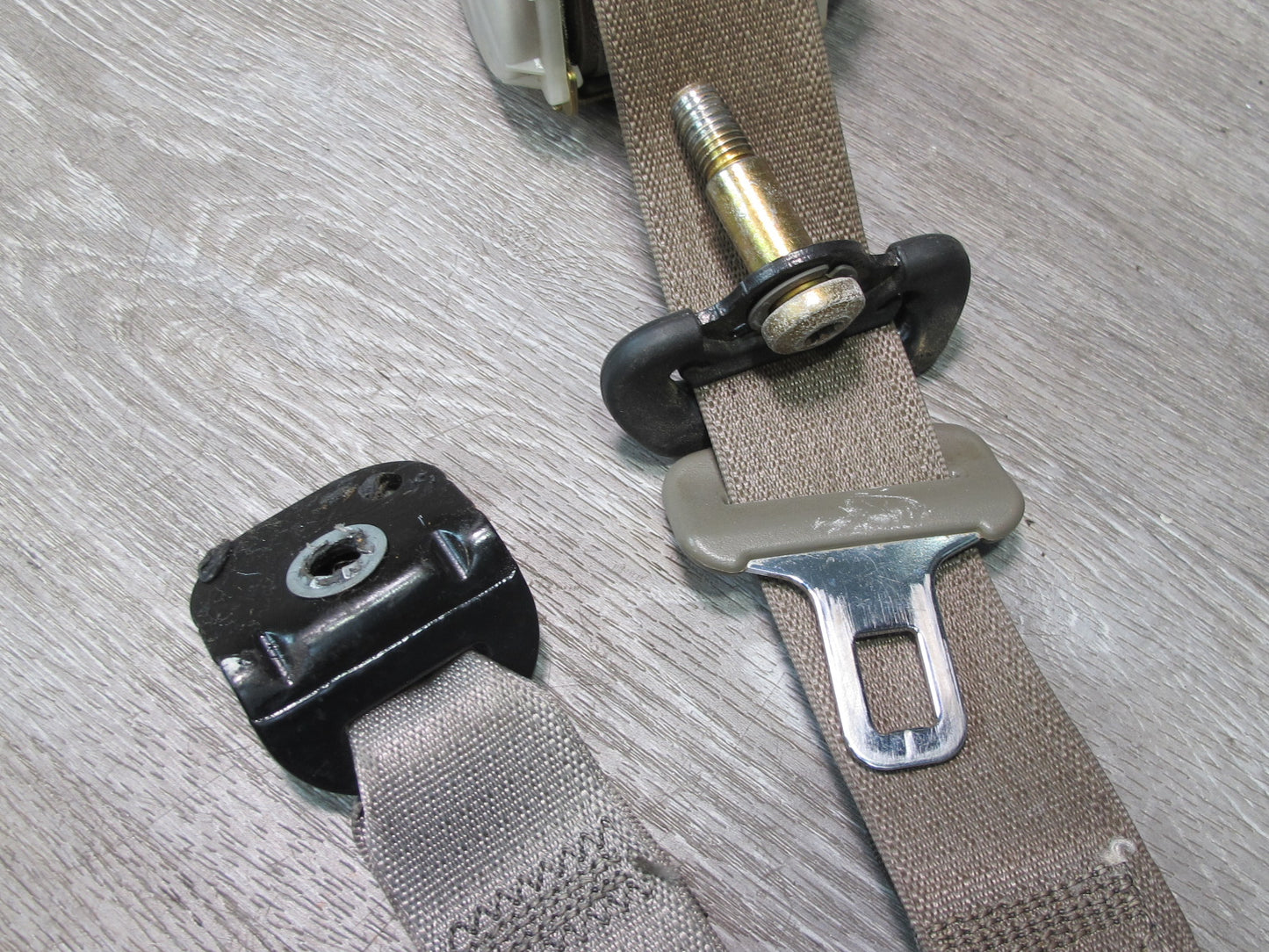 03-07 HUMMER H2 REAR RIGHT & LEFT SIDE SEATBELT RETRACTOR SET OEM