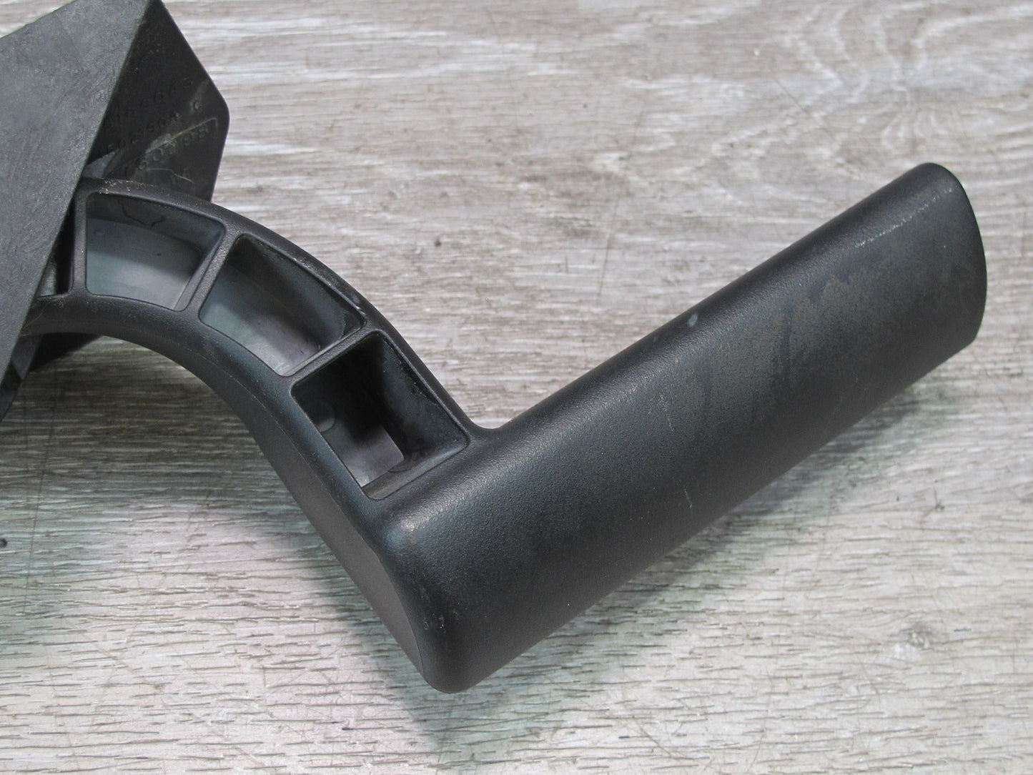 2003-2007 Hummer H2 Front Right Passenger Side Door Interior Handle