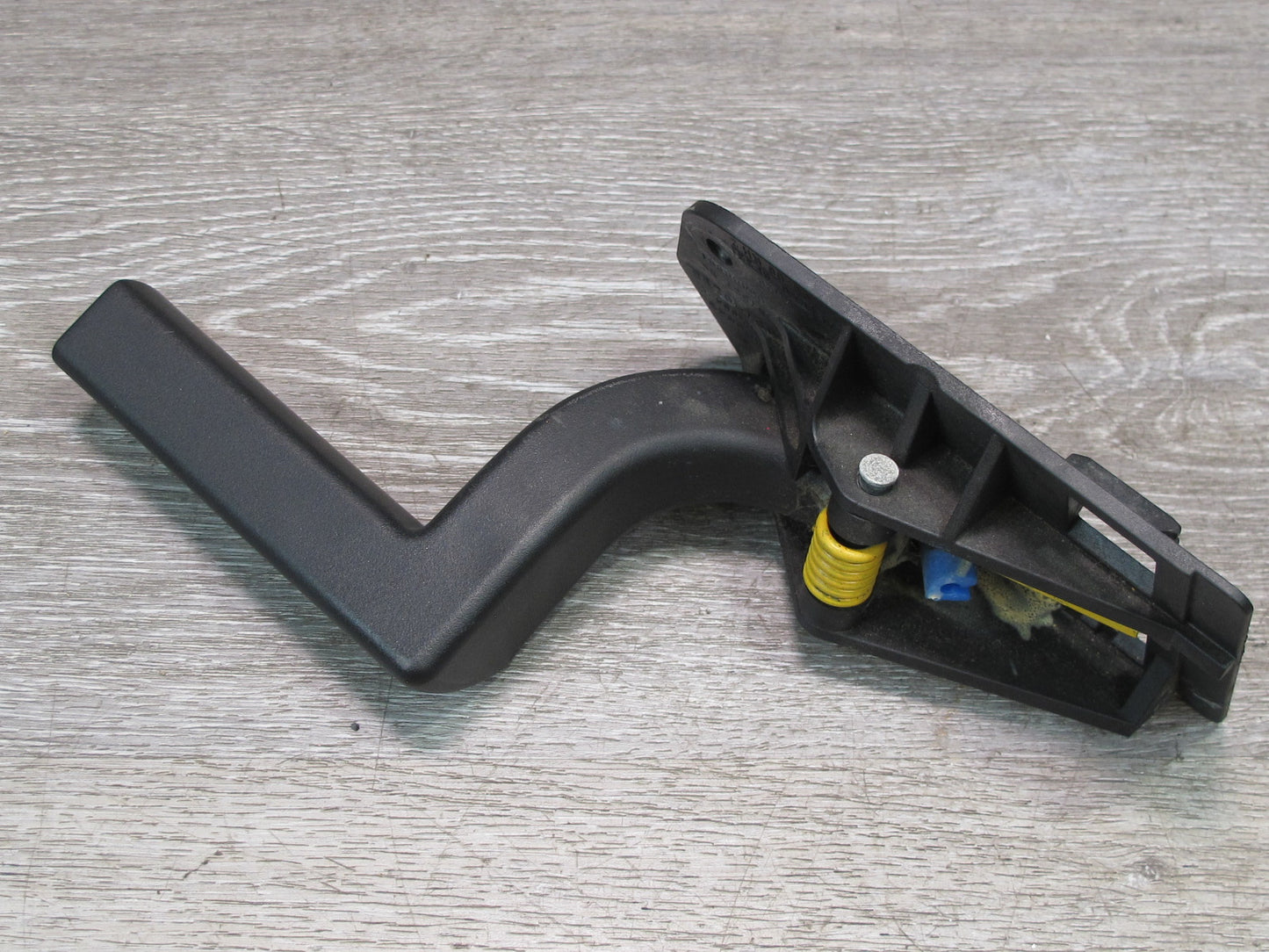 2003-2007 Hummer H2 Front Right Passenger Side Door Interior Handle
