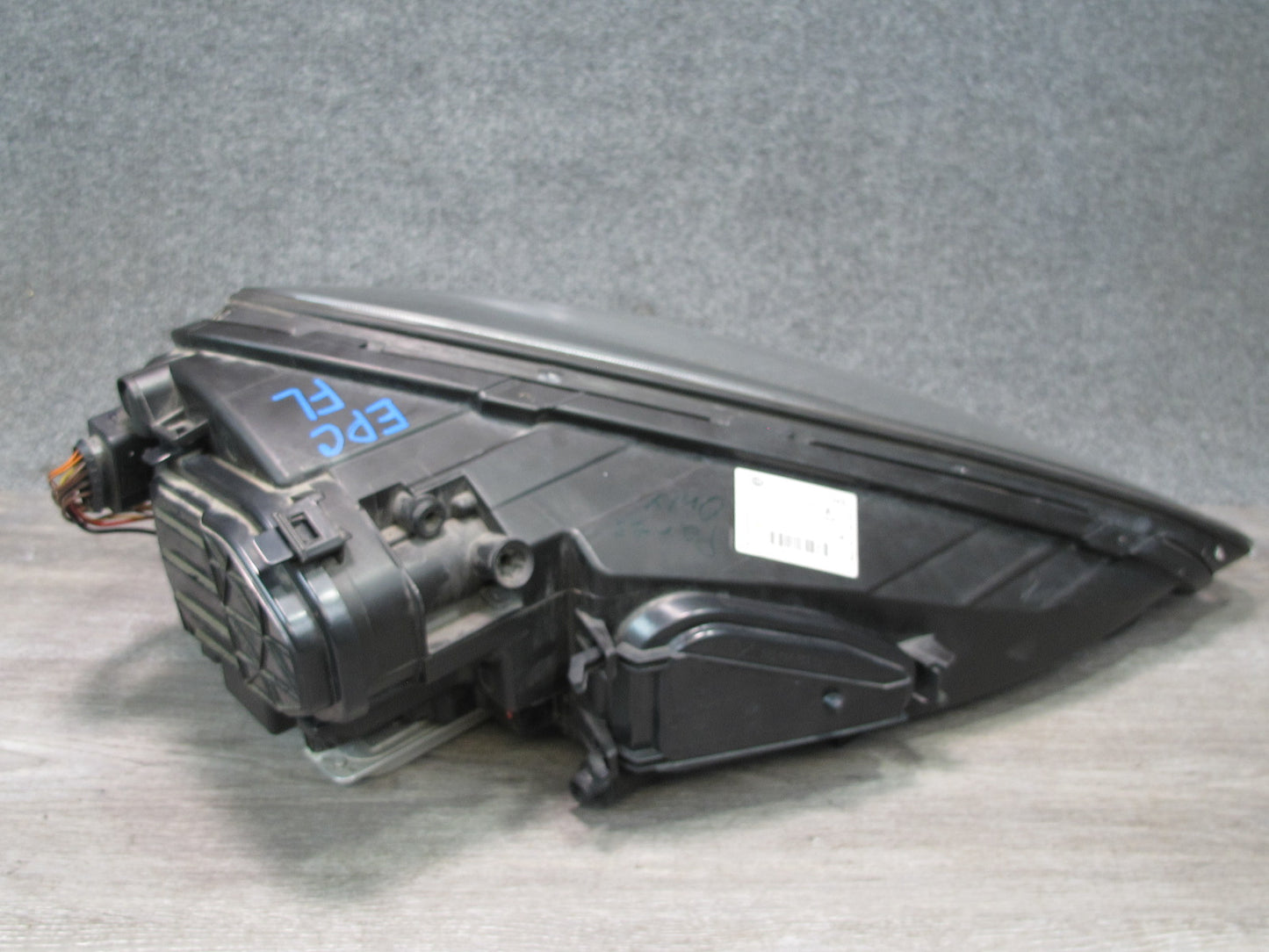 11-14 Porsche Cayenne 958 Front Left AFS Xenon HID Headlight Lamp Damaged Lens