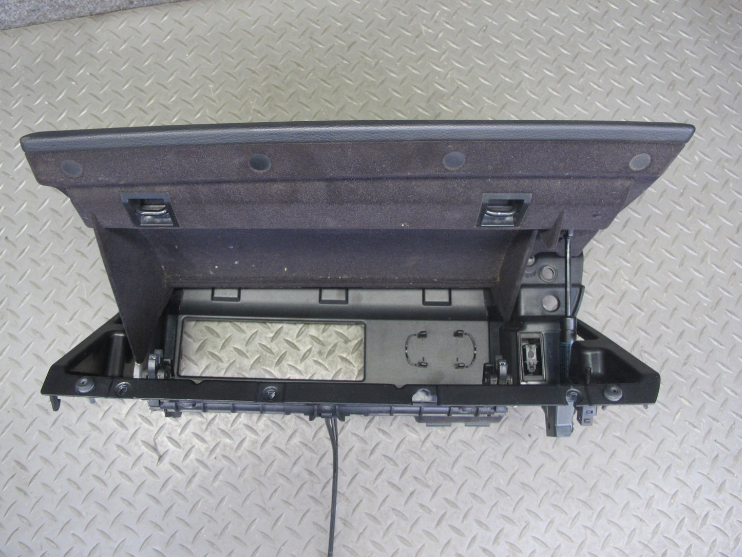 2006-2010 BMW E63 E64 Dash Front Right Glove Box Compartment Storage