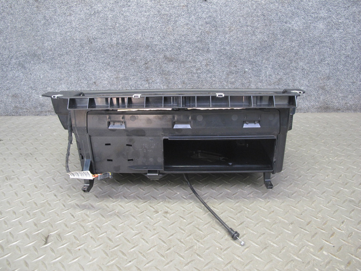 2006-2010 BMW E63 E64 Dash Front Right Glove Box Compartment Storage