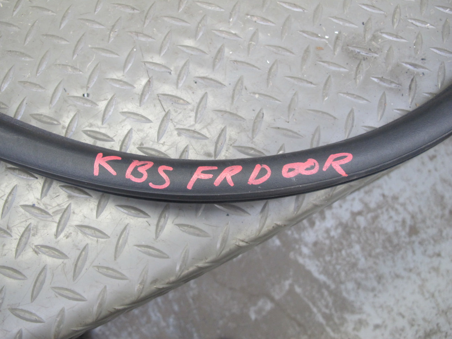 06-10 BMW E63 Coupe Left & Right Door Weatherstrip Rubber Seal Gasket Set