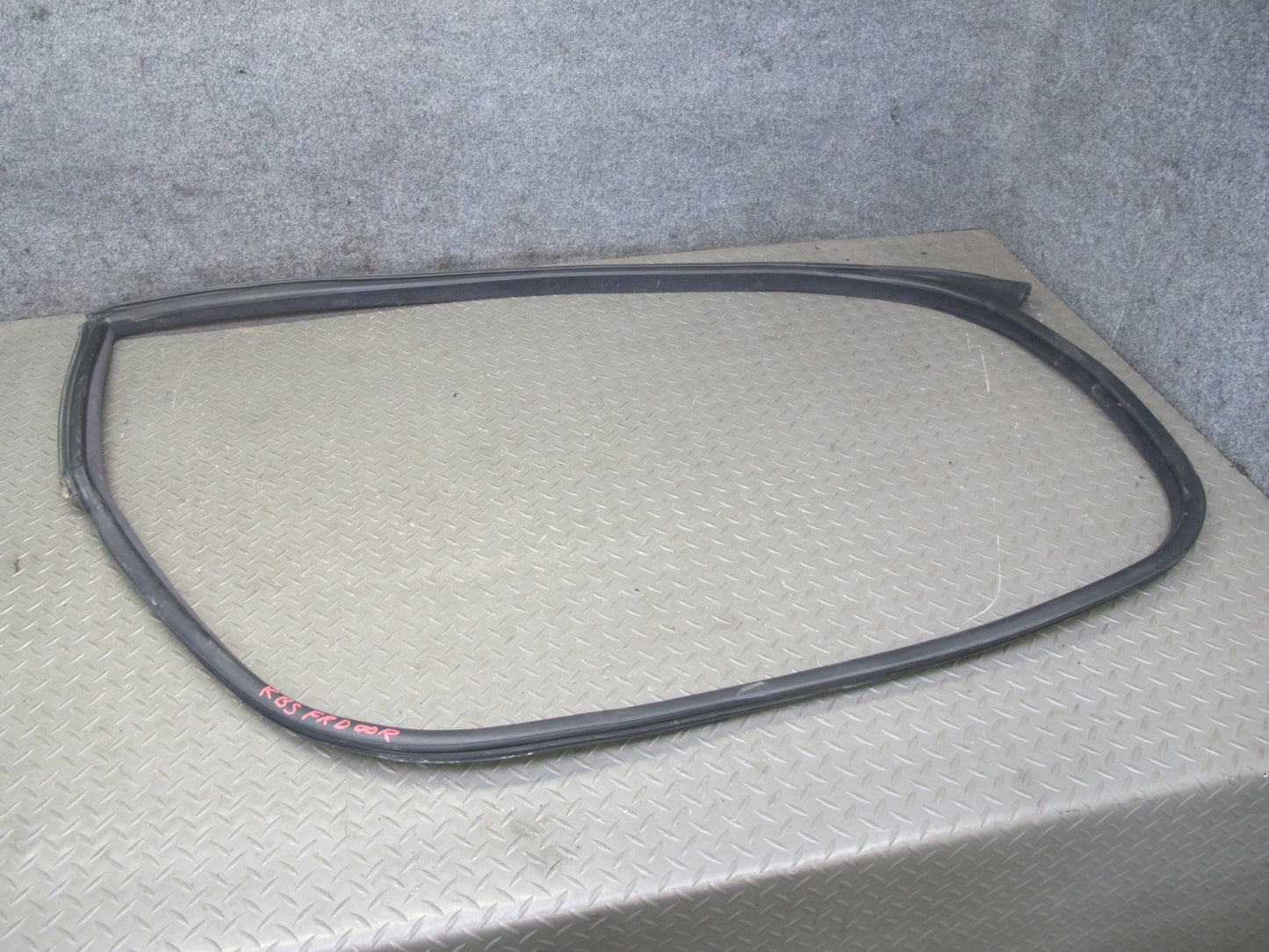 06-10 BMW E63 Coupe Left & Right Door Weatherstrip Rubber Seal Gasket Set