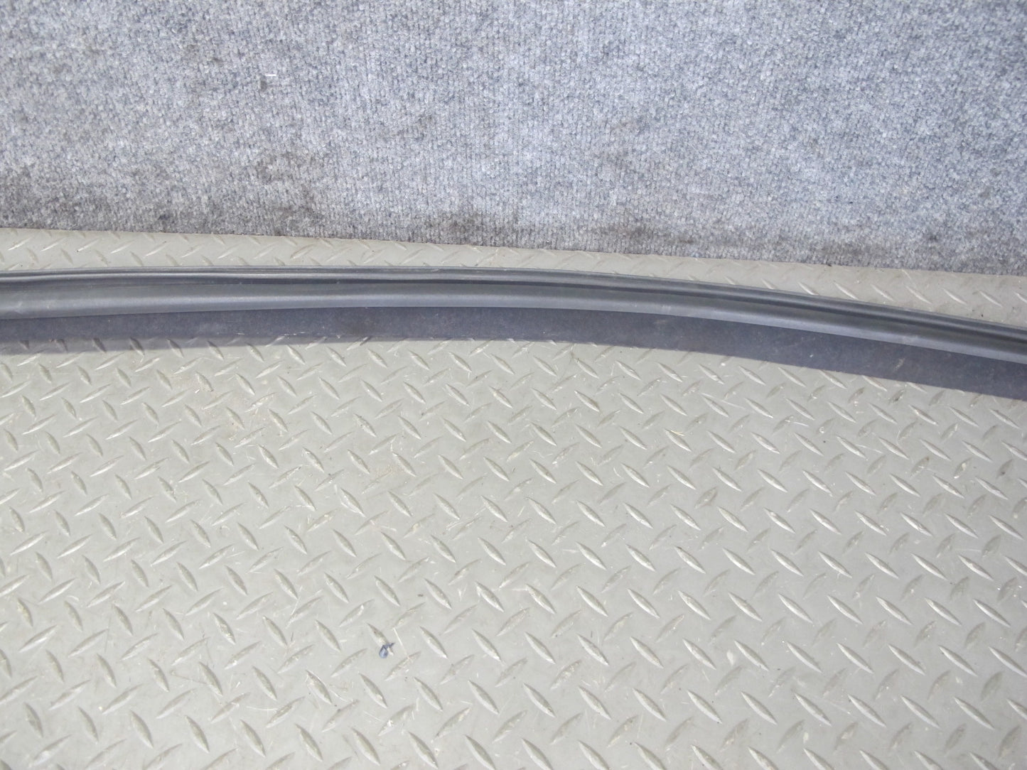 06-10 BMW E63 Coupe Left & Right Door Weatherstrip Rubber Seal Gasket Set