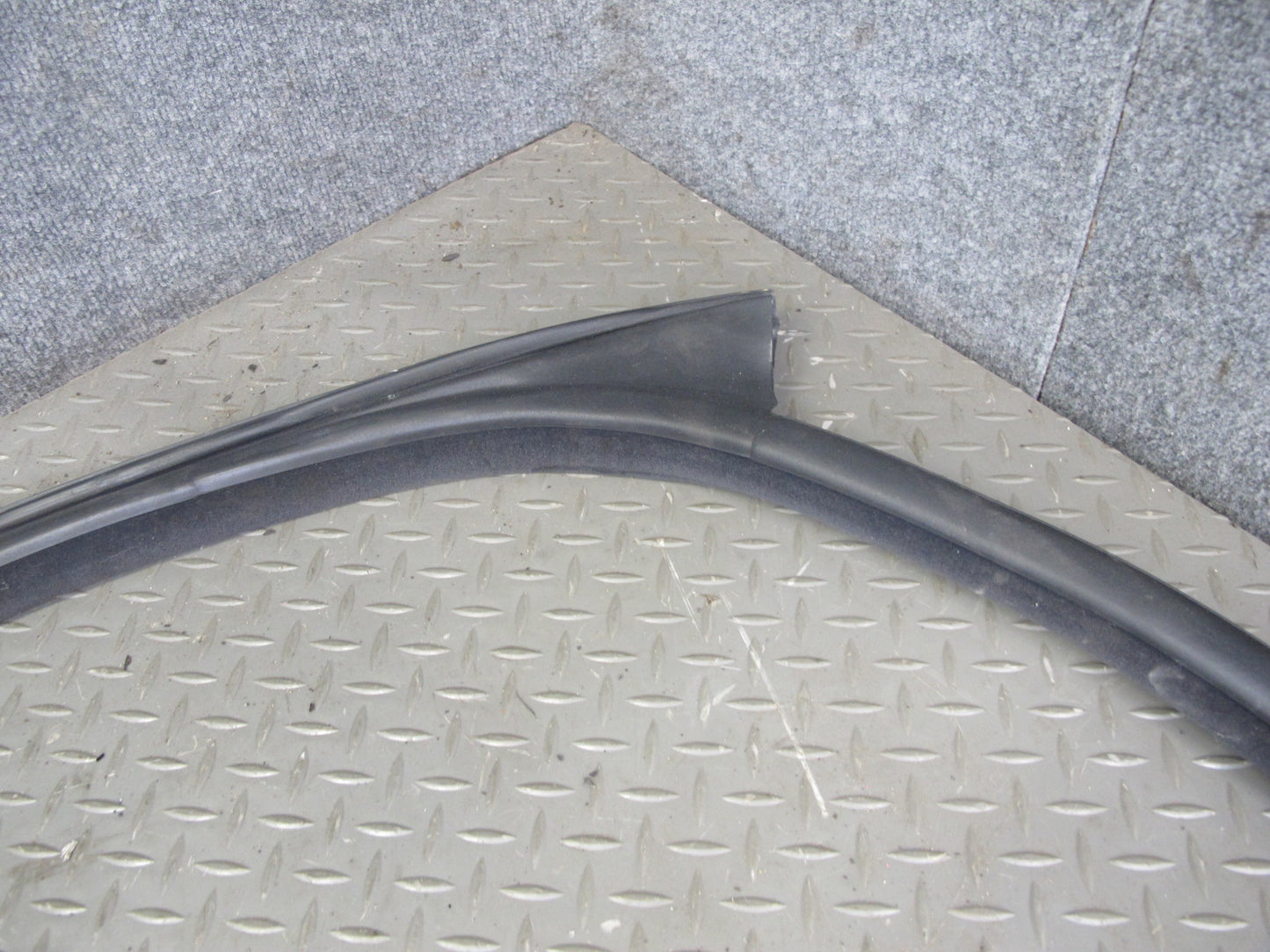 06-10 BMW E63 Coupe Left & Right Door Weatherstrip Rubber Seal Gasket Set