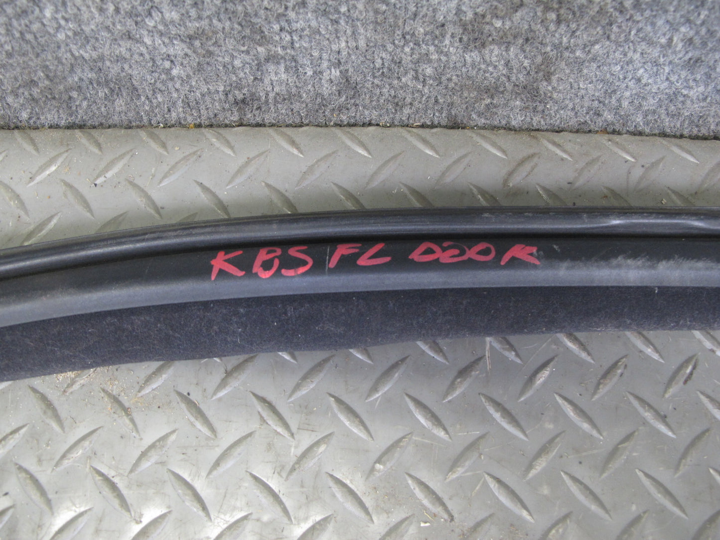 06-10 BMW E63 Coupe Left & Right Door Weatherstrip Rubber Seal Gasket Set