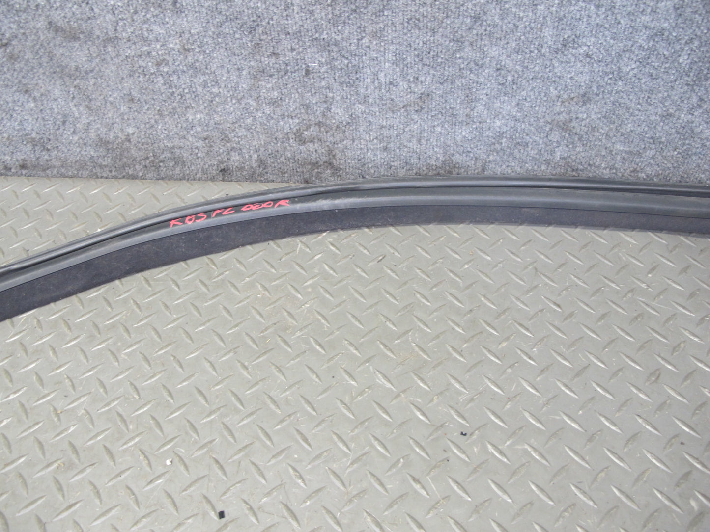 06-10 BMW E63 Coupe Left & Right Door Weatherstrip Rubber Seal Gasket Set