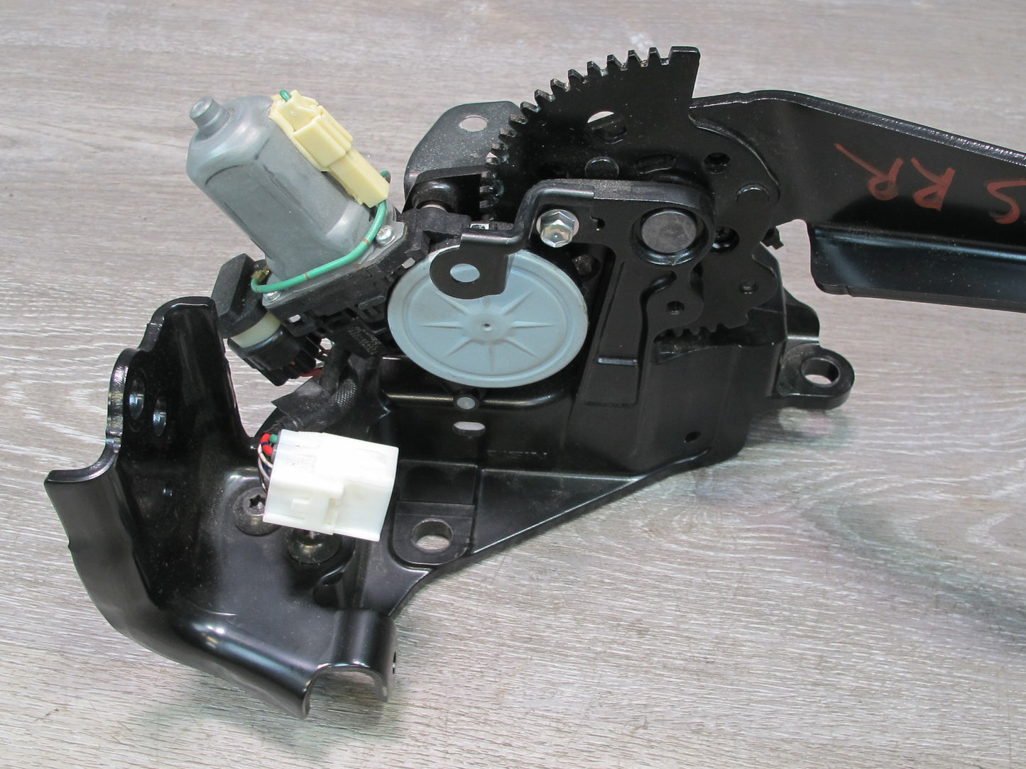 10-15 Lexus IS250 IS350 Convertible Rear Right TOP Roof Hinge w Motor OEM