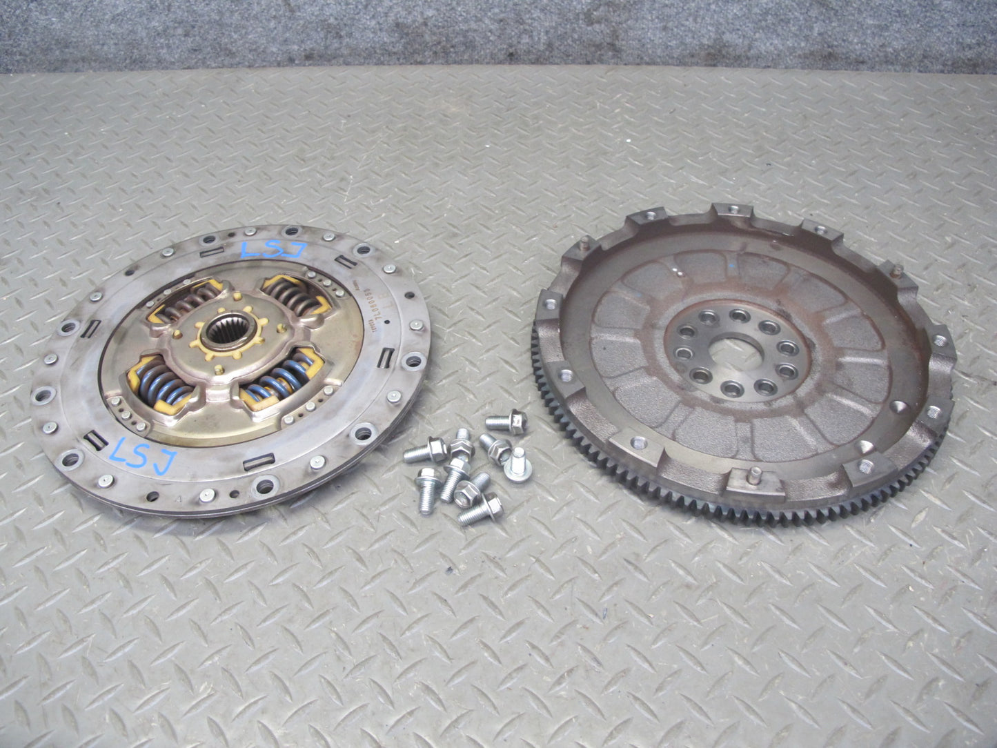 2008 Lexus LS600h Transmission Input Damper & Flywheel Flex Plate Bolt Set OEM