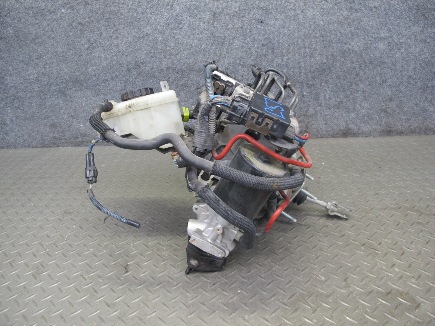 08-09 Lexus LS600h ABS Pump Stability Skid Control Module Brake Master Cylinder