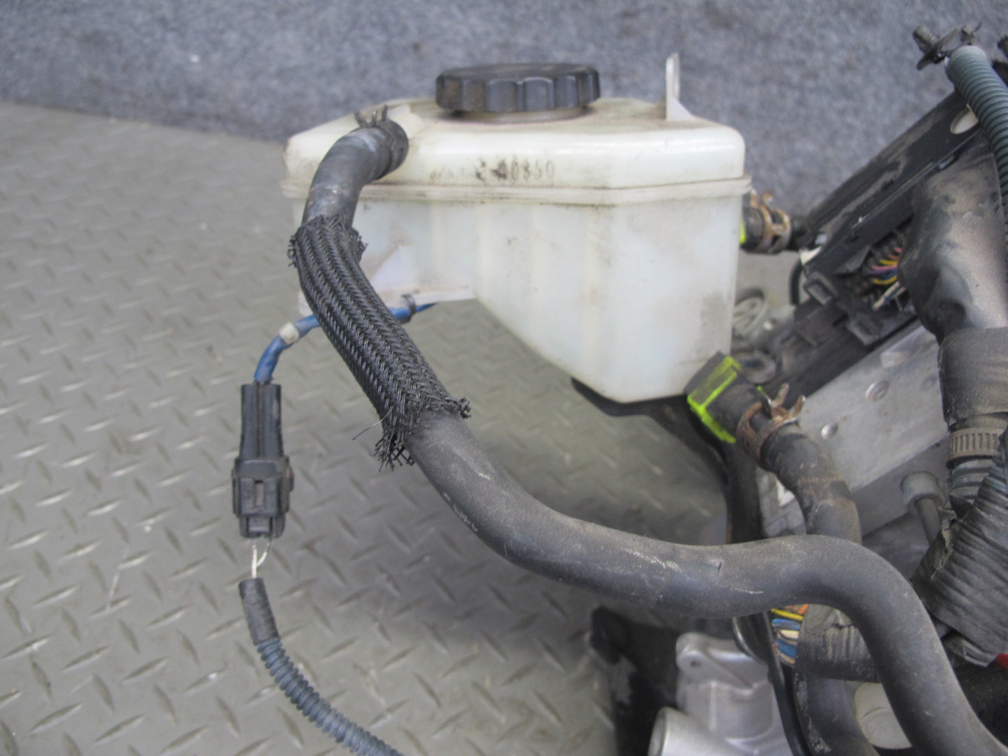 08-09 Lexus LS600h ABS Pump Stability Skid Control Module Brake Master Cylinder
