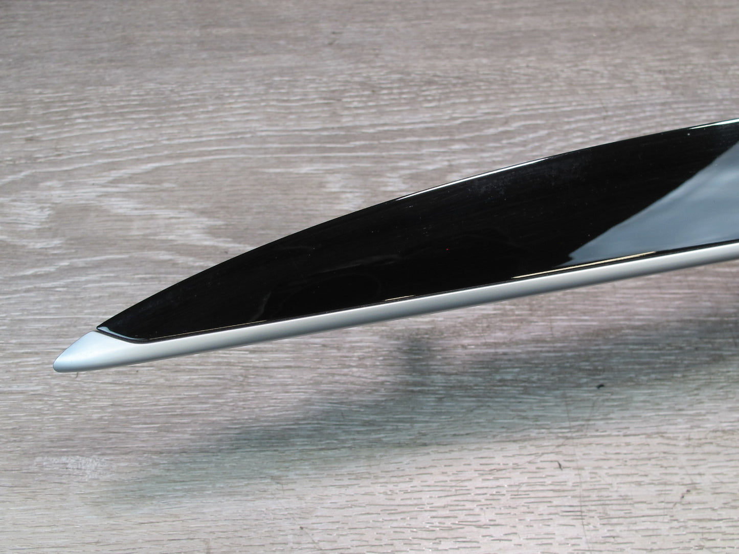 2017-2020 Maserati Levante M161 Dash Front Right Trim Bezel Air Vent 6700492820