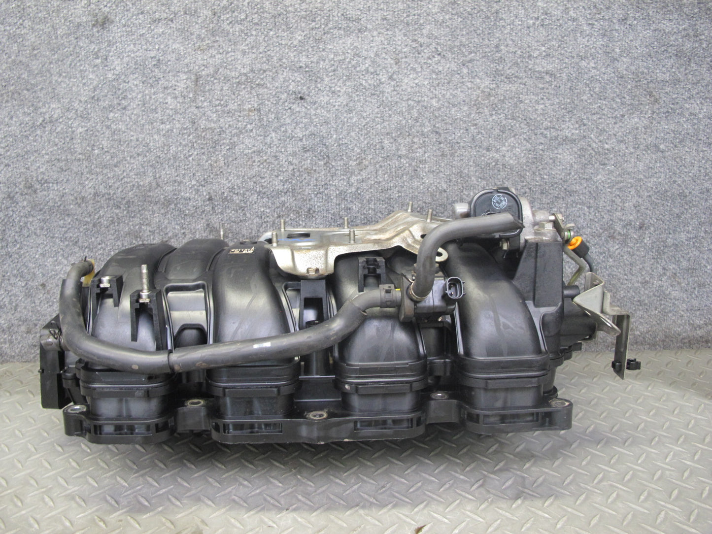 07-17 Lexus UVF46 LS600hL LS460 Engine Air Intake Manifold 17120-38021 OEM