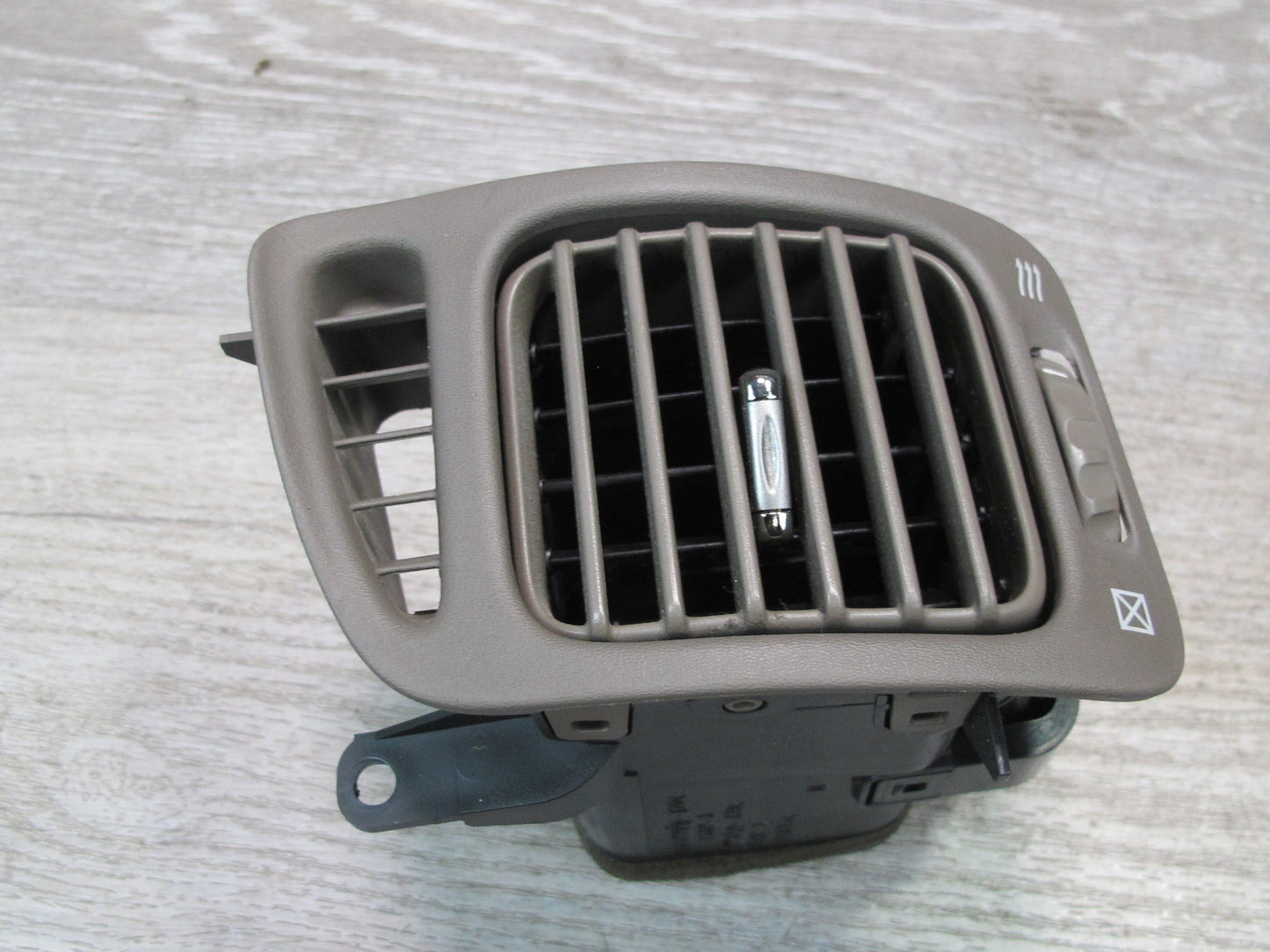 2003-2007 Lexus LX470 Right & Left Side Dash A/C Heater Air Vent Grille Set