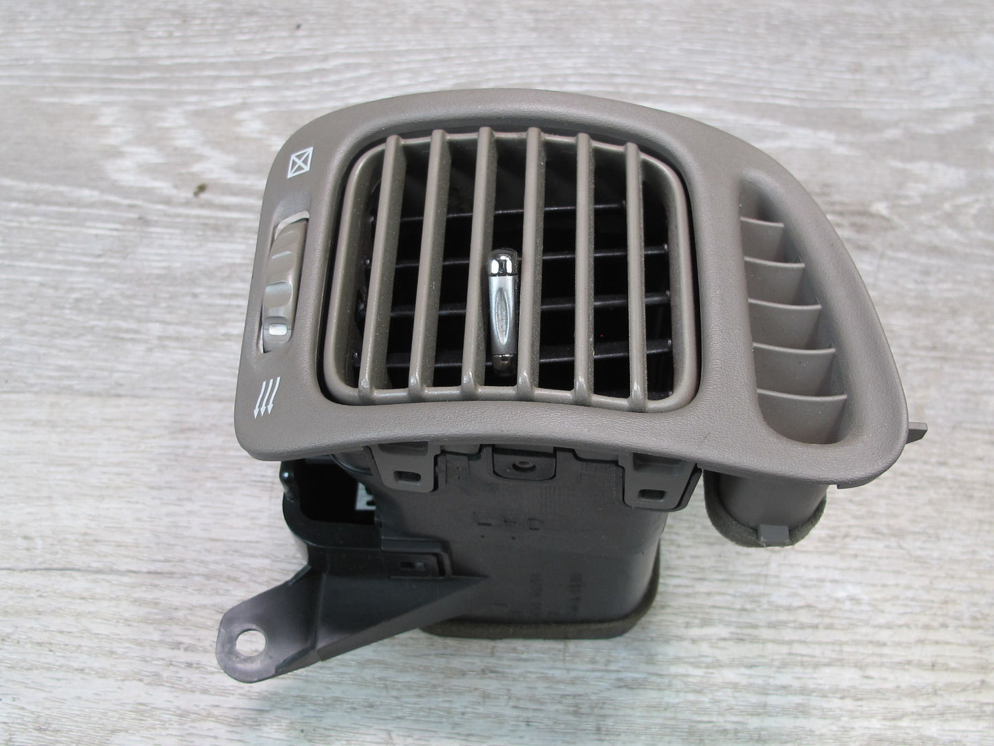 2003-2007 Lexus LX470 Right & Left Side Dash A/C Heater Air Vent Grille Set