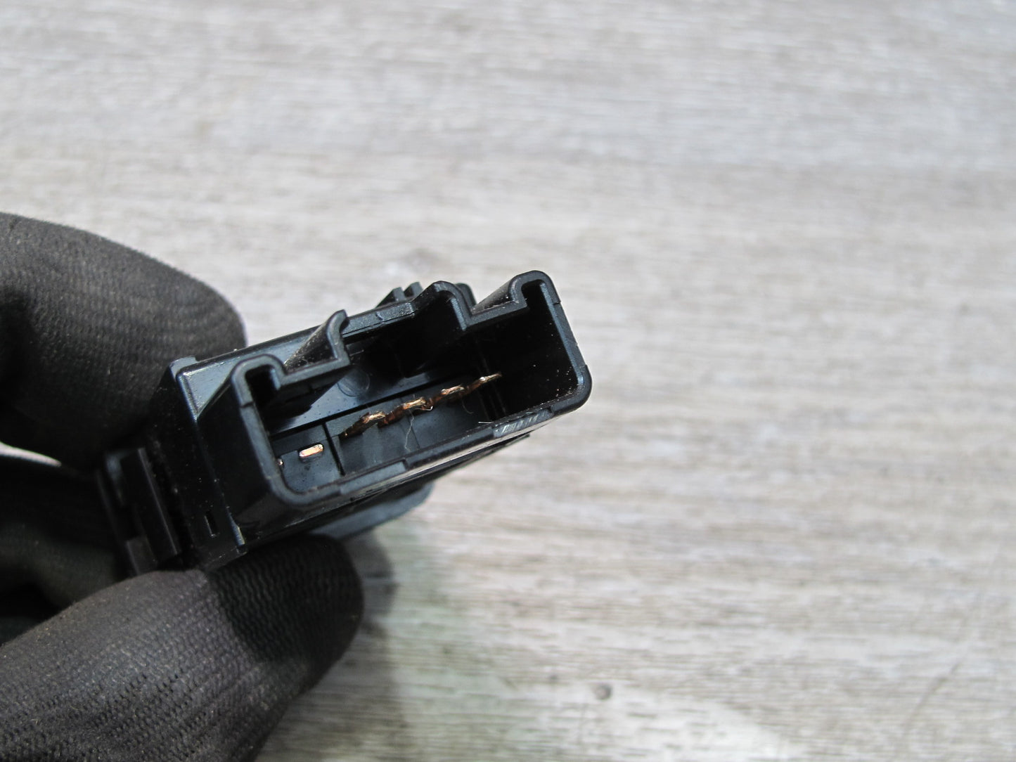 2003-2007 Lexus UZJ100L LX470 Dash Center Console Rsca OFF Control Button Switch