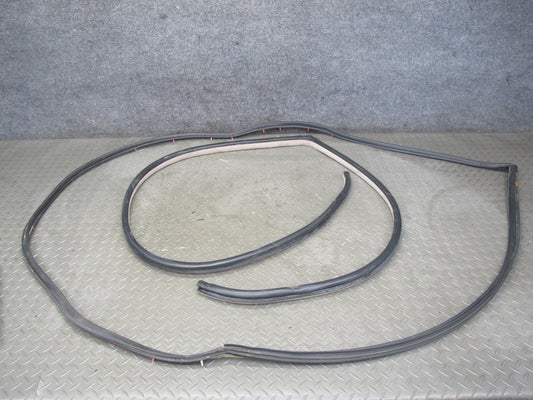 2003-2007 Lexus LX470 Front Left Side Door Weatherstrip Rubber Seal Set of 2
