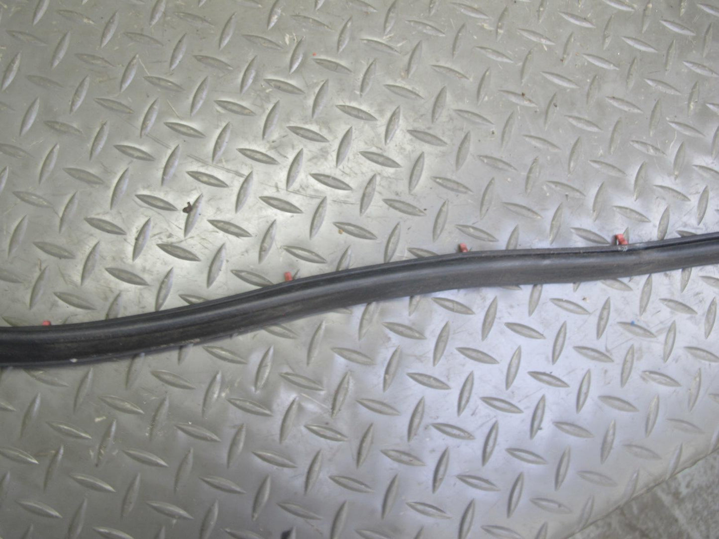 2003-2007 Lexus LX470 Front Left Side Door Weatherstrip Rubber Seal Set of 2