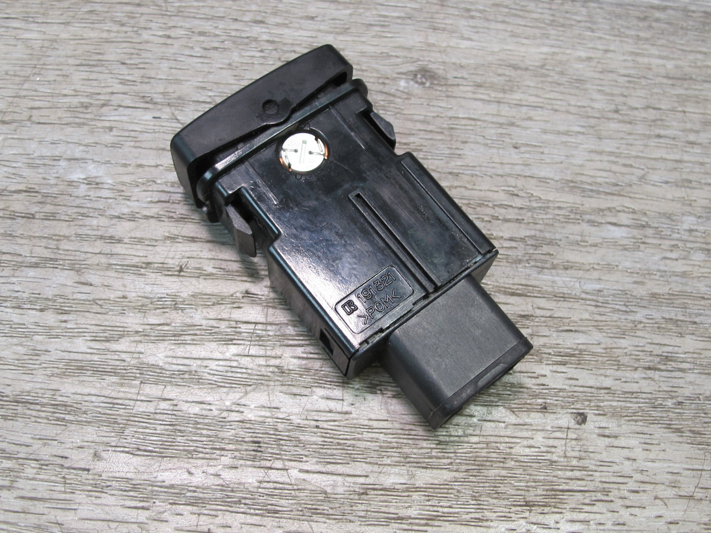 1998-2007 Lexus UZJ100L LX470 Rear Left Seat Air Vent Control Button Switch