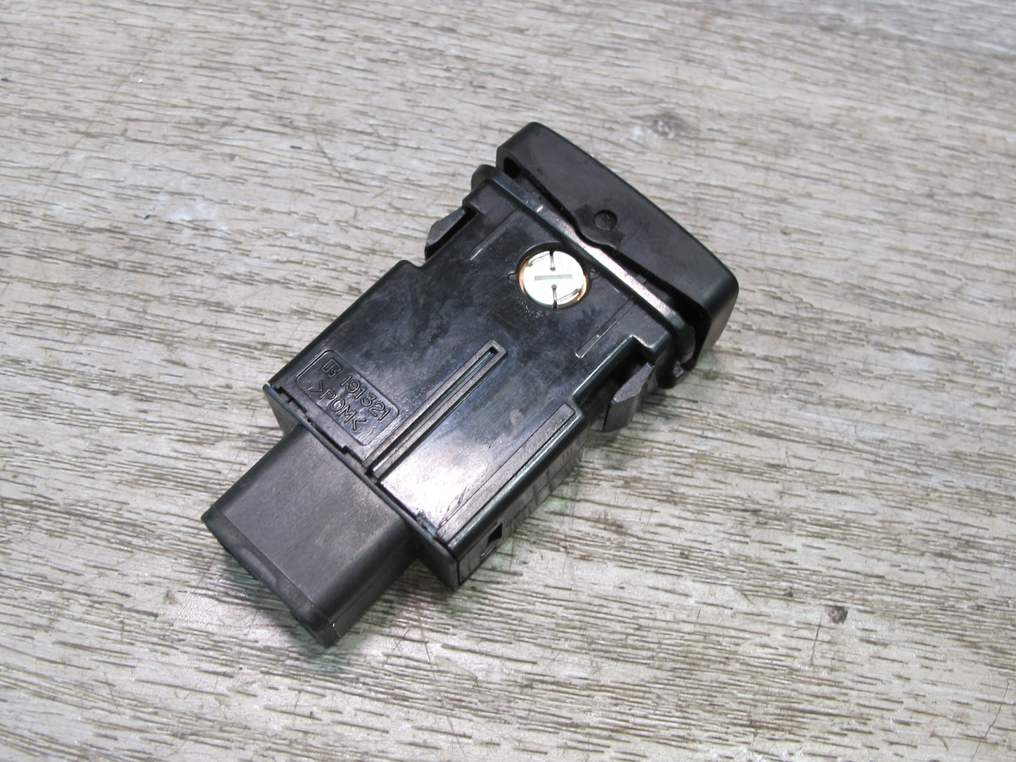 1998-2007 Lexus UZJ100L LX470 Rear Left Seat Air Vent Control Button Switch