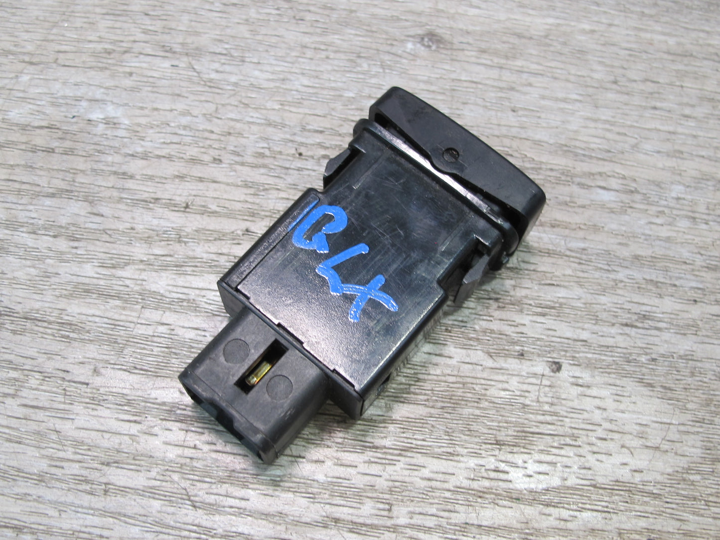 1998-2007 Lexus UZJ100L LX470 Rear Left Seat Air Vent Control Button Switch