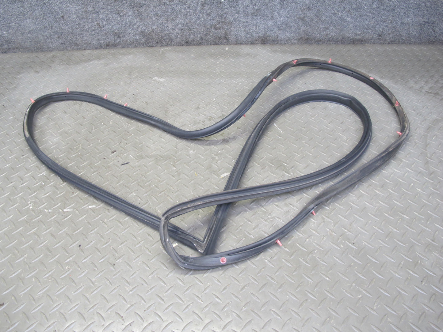 2003-2007 Lexus LX470 Front Left Side Door Weatherstrip Rubber Seal Set of 2