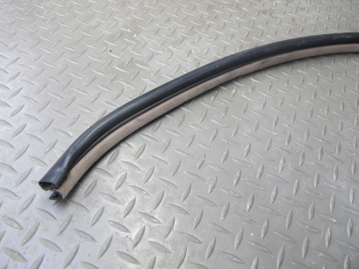 2003-2007 Lexus LX470 Front Left Side Door Weatherstrip Rubber Seal Set of 2