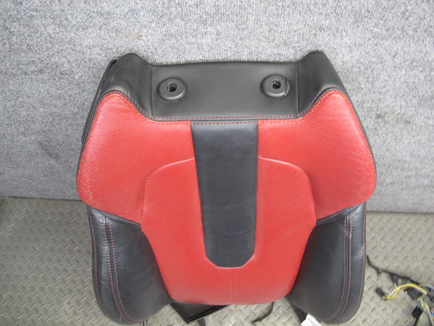 12-15 Range Rover Evoque 2DR L538 Front Right Seat Upper Leather Cushion