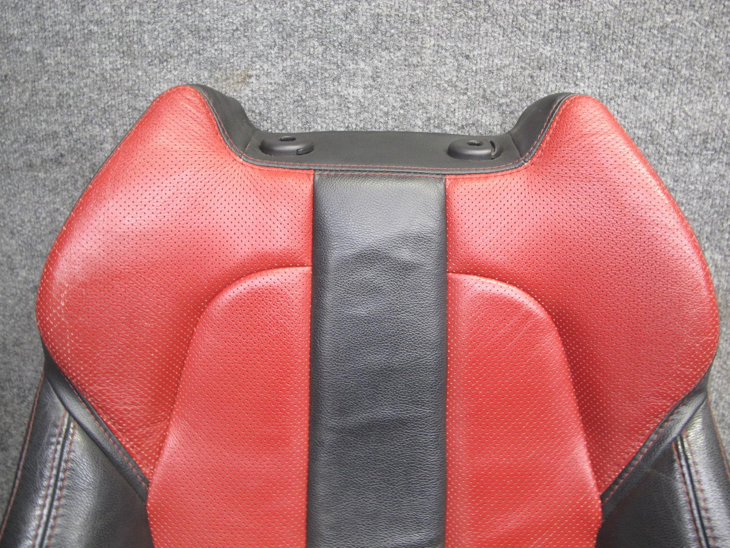12-15 Range Rover Evoque 2DR L538 Front Right Seat Upper Leather Cushion