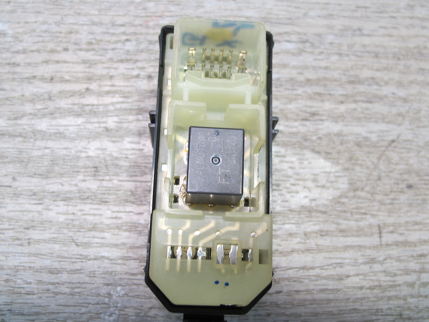 2003-2007 Lexus UZJ100L LX470 Rear Left Driver Side Power Window Switch