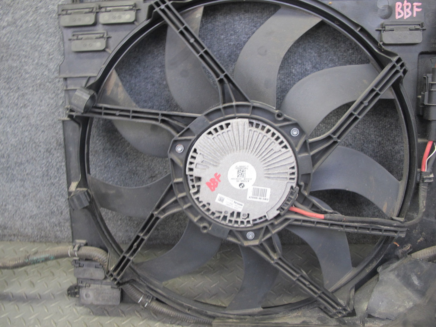 2015-2020 BMW F82 M4 Engine Radiator Cooling Fan Motor Shroud 7850474