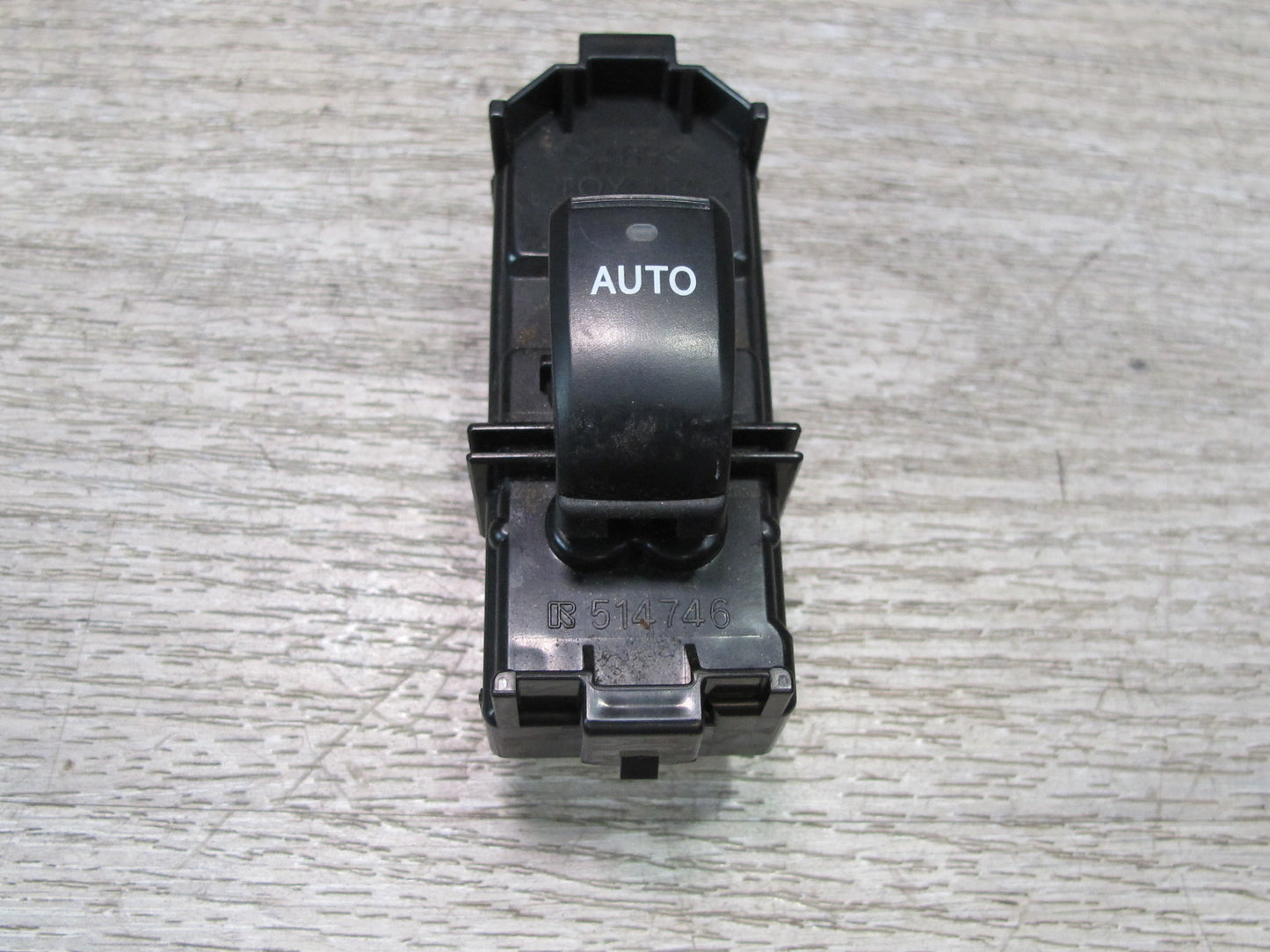2003-2007 Lexus UZJ100L LX470 Rear Right Passenger Side Power Window Switch