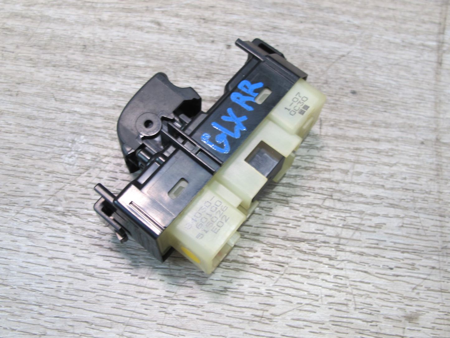 2003-2007 Lexus UZJ100L LX470 Rear Right Passenger Side Power Window Switch