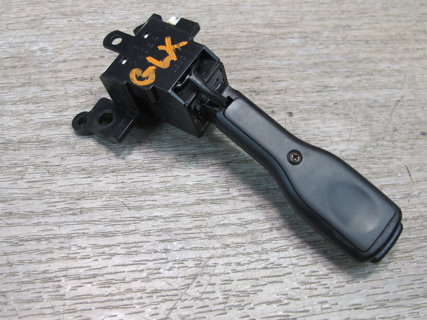 2003-2007 Lexus UZJ100L LX470 Steering Column Cruise Control Switch