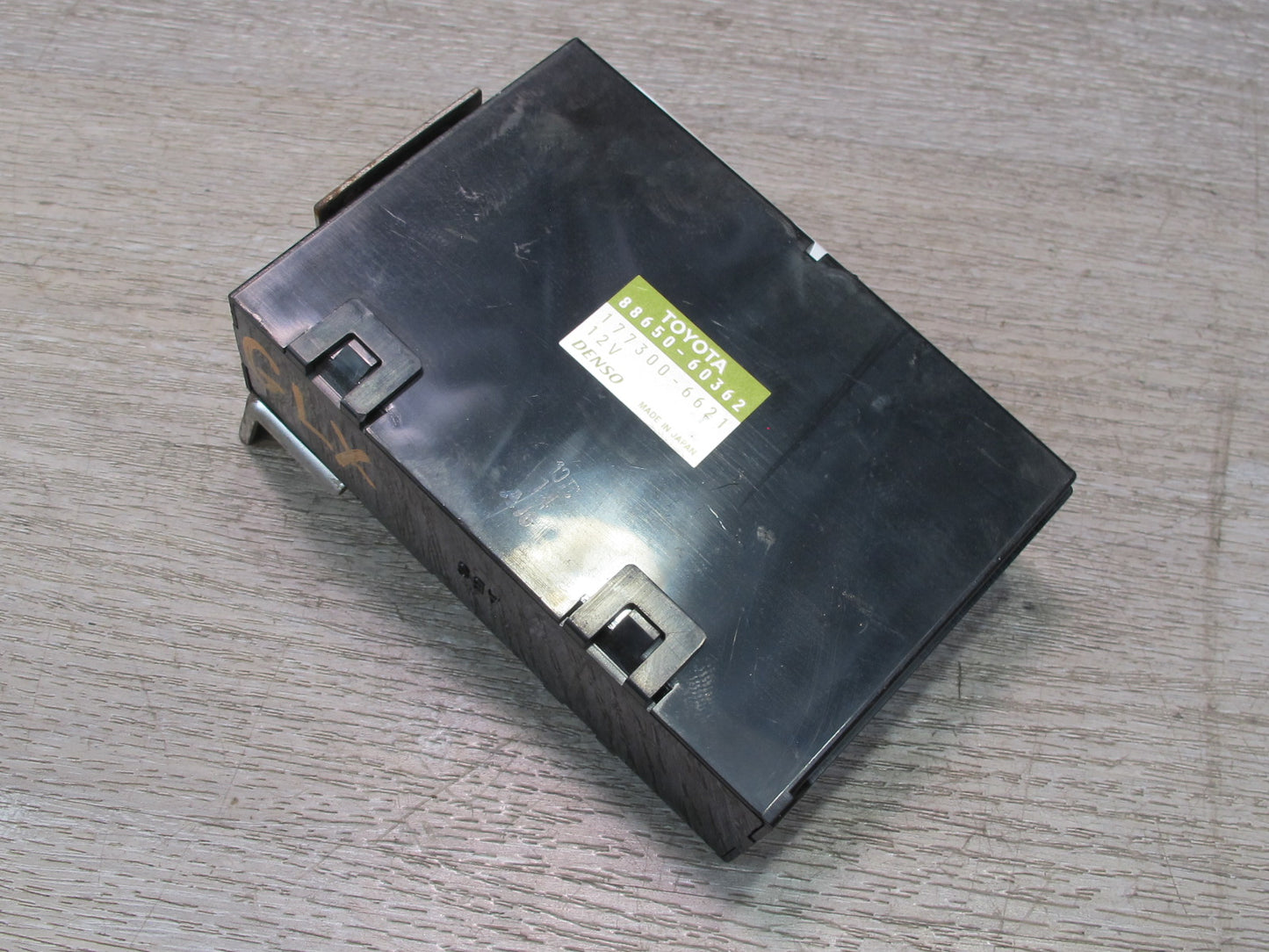 2003-2007 Lexus UZJ100L LX470 Rear A/C Air Condition Amplifier 88650-60362