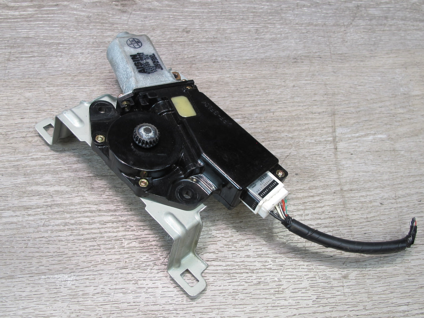 2003-2007 Lexus UZJ100L LX470 Sunroof Moon Roof Motor Drive Unit 89721-60050