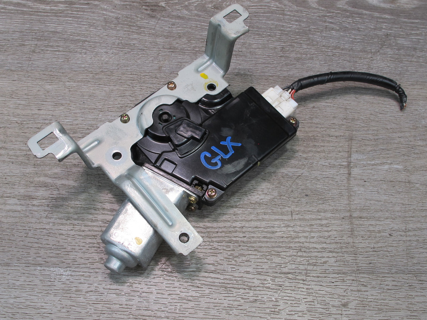 2003-2007 Lexus UZJ100L LX470 Sunroof Moon Roof Motor Drive Unit 89721-60050