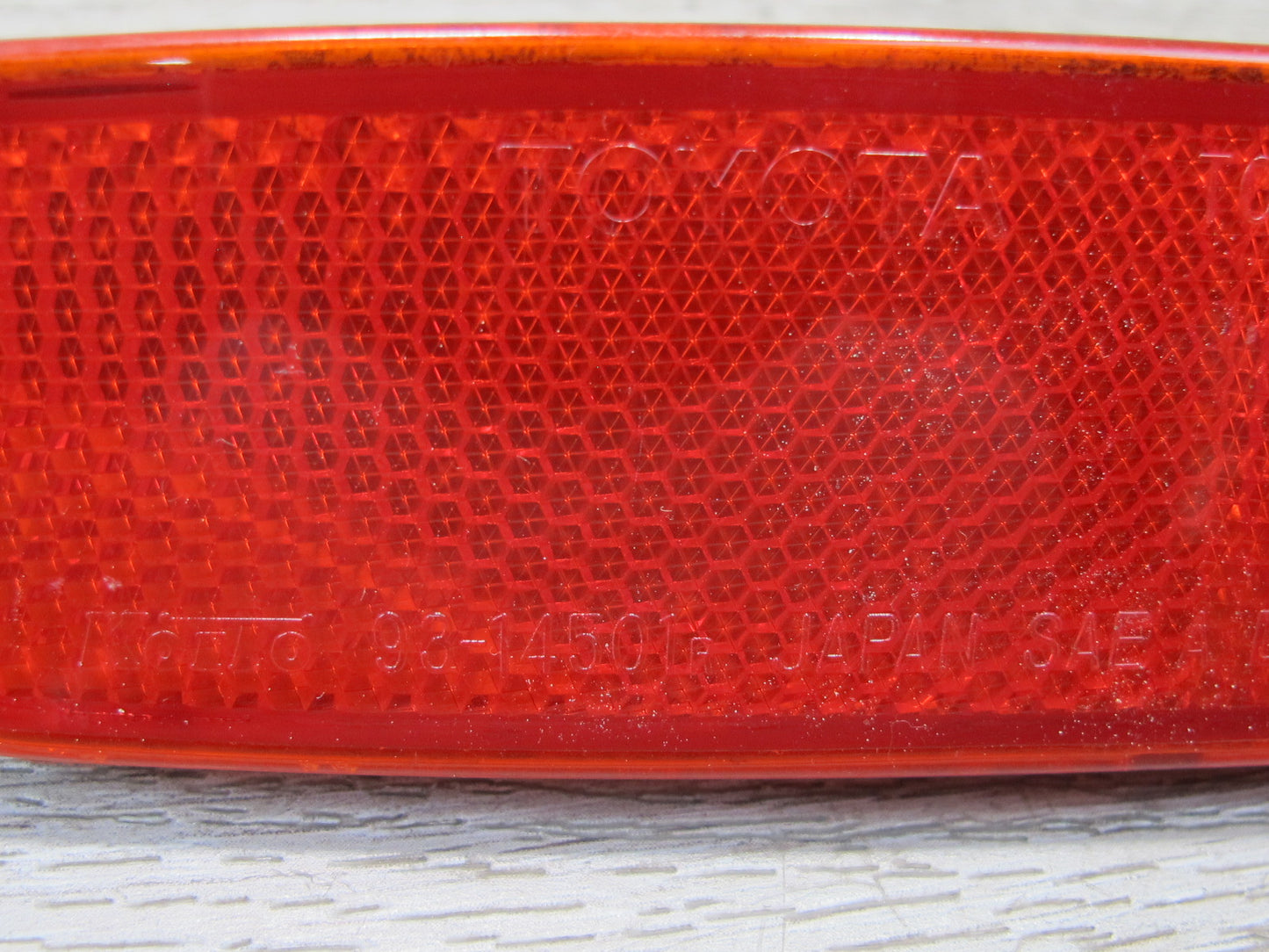 2003-2007 Lexus UZJ100L LX470  Rear Bumper Left & Right Side Light Reflector Set