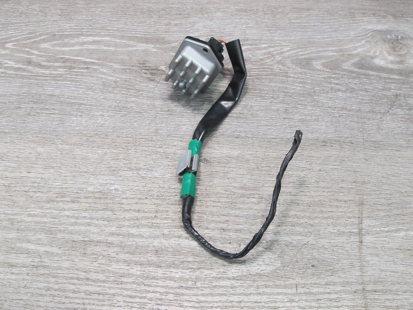 2003-2007 Lexus J100 LX470 Under Seat A/C Heater Blower Motor Fan Resistor