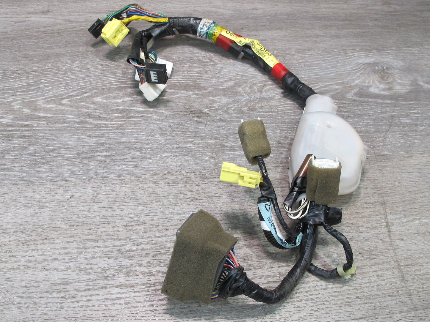 2003-2007 Lexus UZJ100L LX470 Steering Column Wire Cable Harness 82128-60054