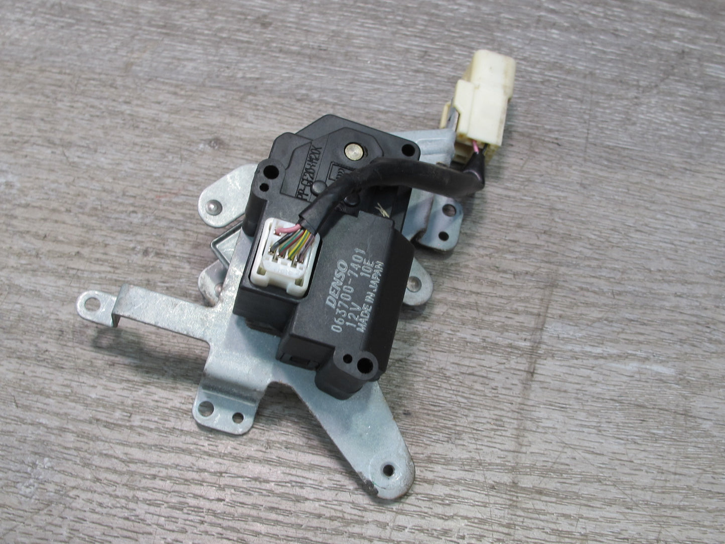 2003-2007 Lexus UZJ100L LX470 A/C Heater Flap Vent Door Actuator Motor Set of 4
