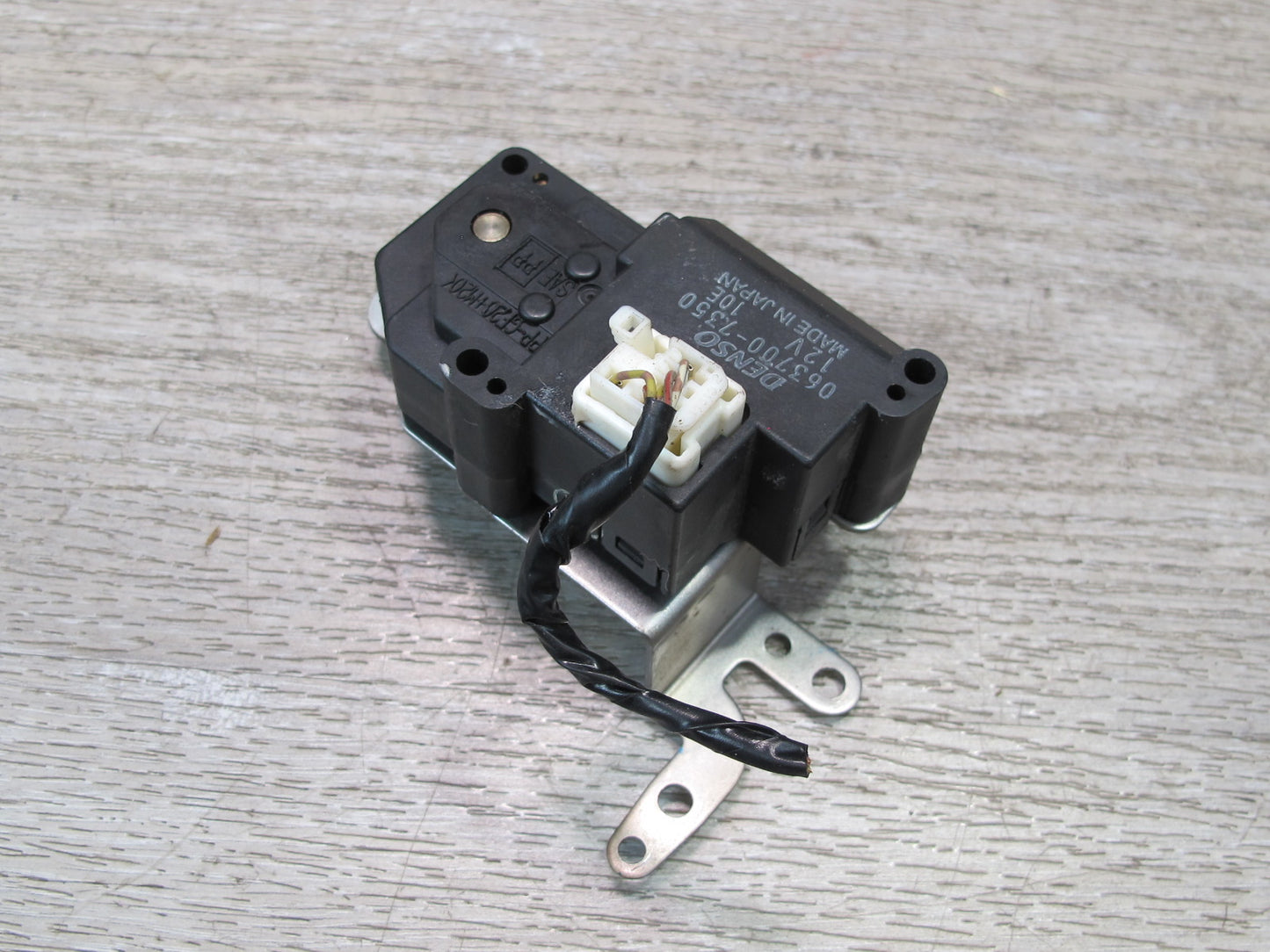 2003-2007 Lexus UZJ100L LX470 A/C Heater Flap Vent Door Actuator Motor Set of 4