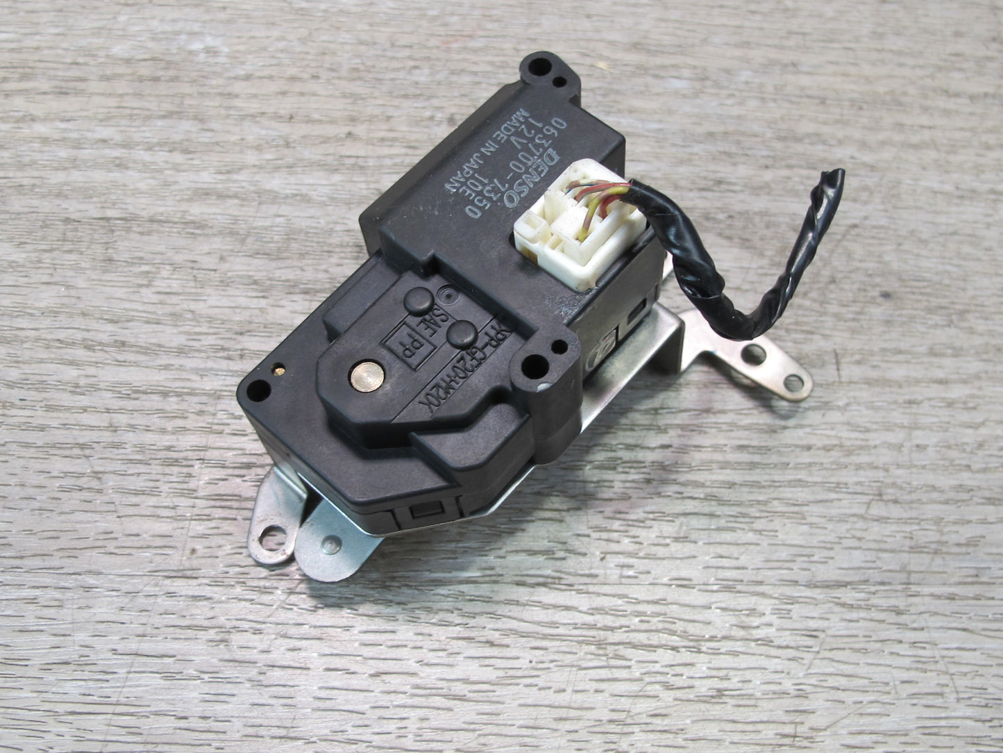 2003-2007 Lexus UZJ100L LX470 A/C Heater Flap Vent Door Actuator Motor Set of 4