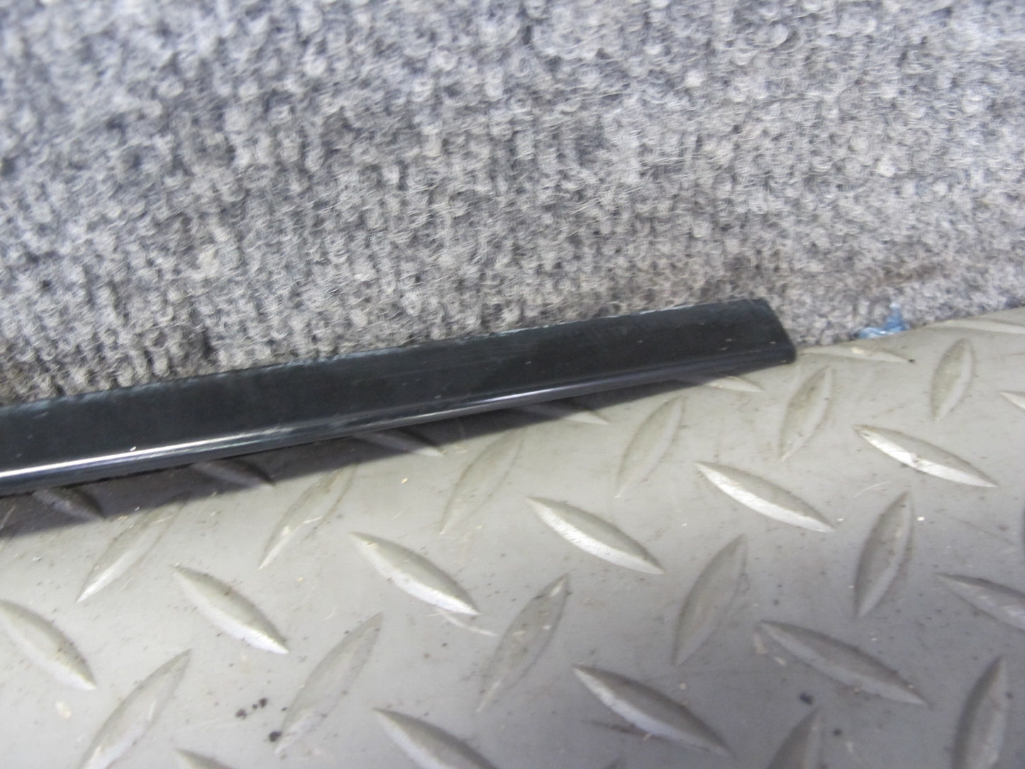 03-06 Porsche Cayenne 955 Front Windshield Exterior A Pillar Trim Molding Set